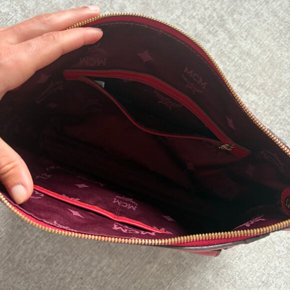 Authentic MCM Red Leather Shoulder Bag - Picture 3 of 8